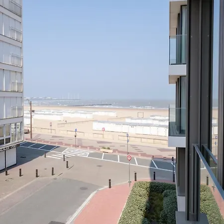 With Sea View *